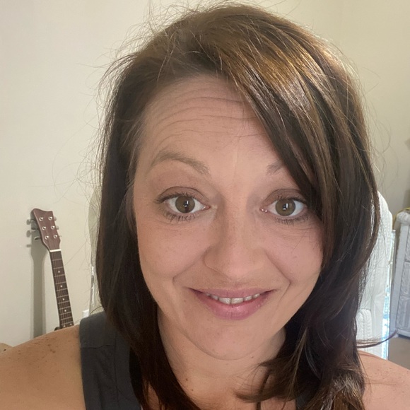 Meet your Posher, Lakresia - Picture 1 of 1